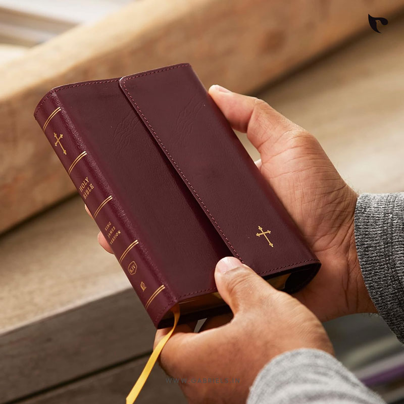 BBL35as_KJV-Holy-Bible-Compact-with-43000-Cross-References_a.jpg KJV Holy Bible: Compact with 43,000 Cross References, Burgundy Leatherflex with flap, Red Letter, Comfort Print: King James Version: Holy Bible, King James Version - Image 1