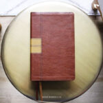 NIV, Thinline Reference Bible, Leathersoft, Brown, Red Letter, Comfort Print: New International Version, Brown, Leathersoft, Thinline Reference Bible, Red Letter, Comfort Print