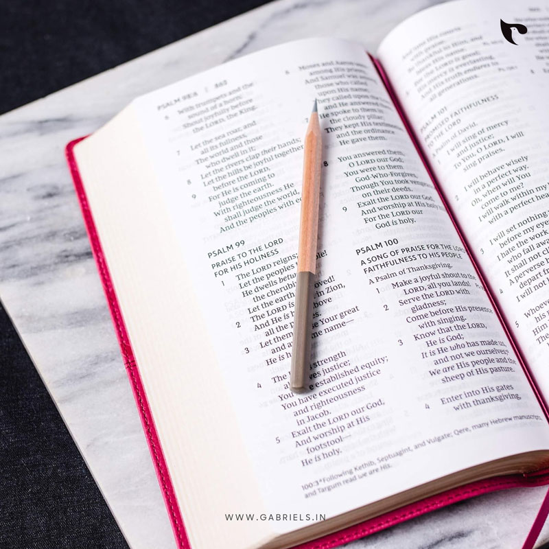 NKJV, End-of-Verse Reference Bible, Personal Size Large Print, Leathersoft, Pink, Red Letter, Comfort Print Holy Bible, New King James Version - Image 5