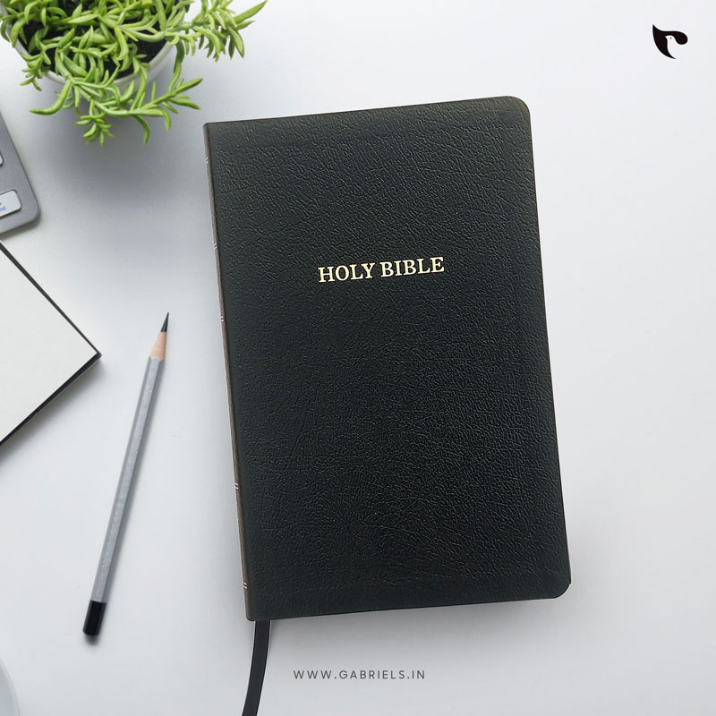 Bible_BBL-2_KJV-Thinline-Reference-bible_Black_a.jpg KJV Thinline Reference Bible | Black Bonded Leather - Image 1